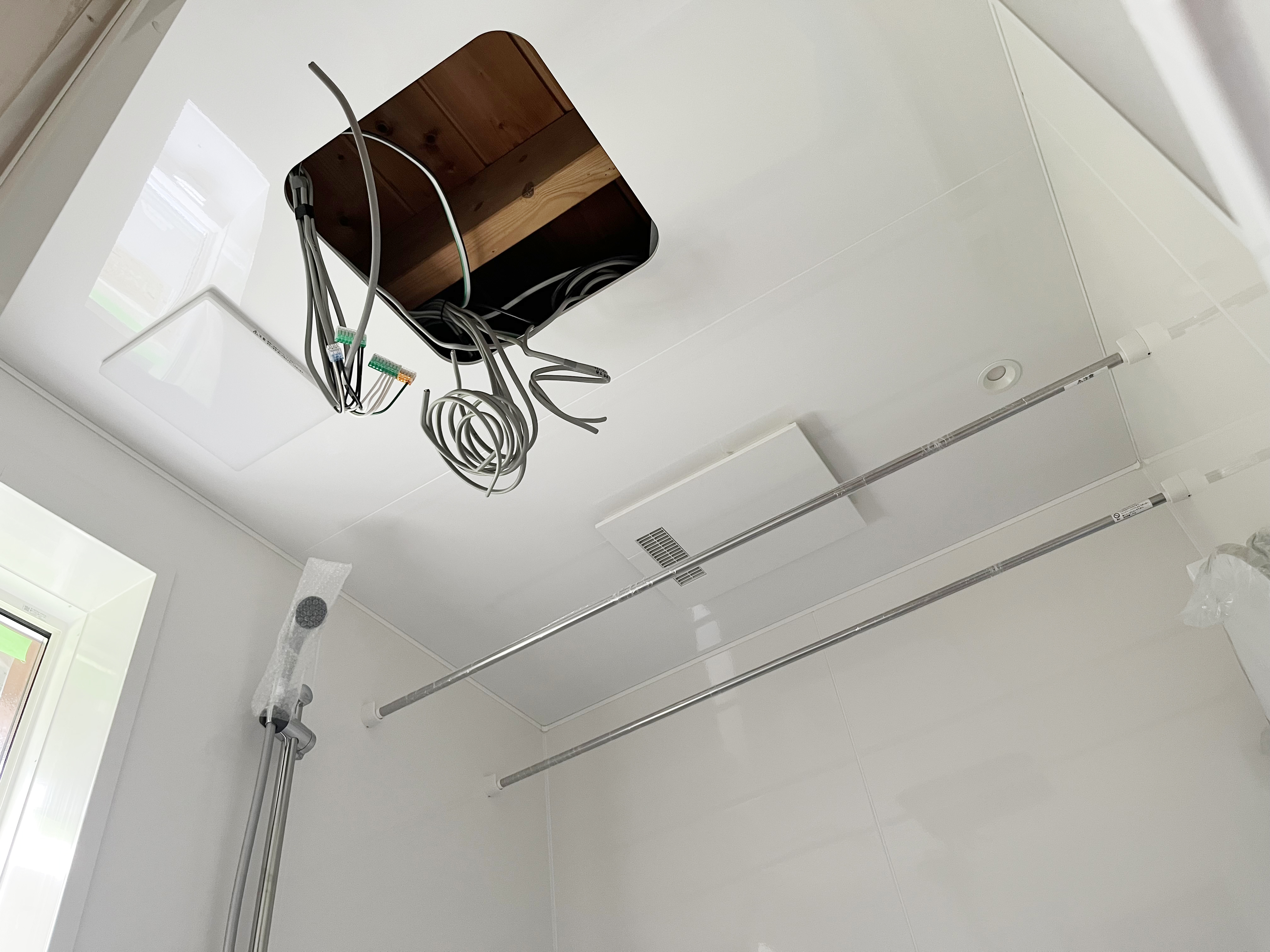 浴室の換気扇交換の方法は？費用相場や交換タイミングについても解説