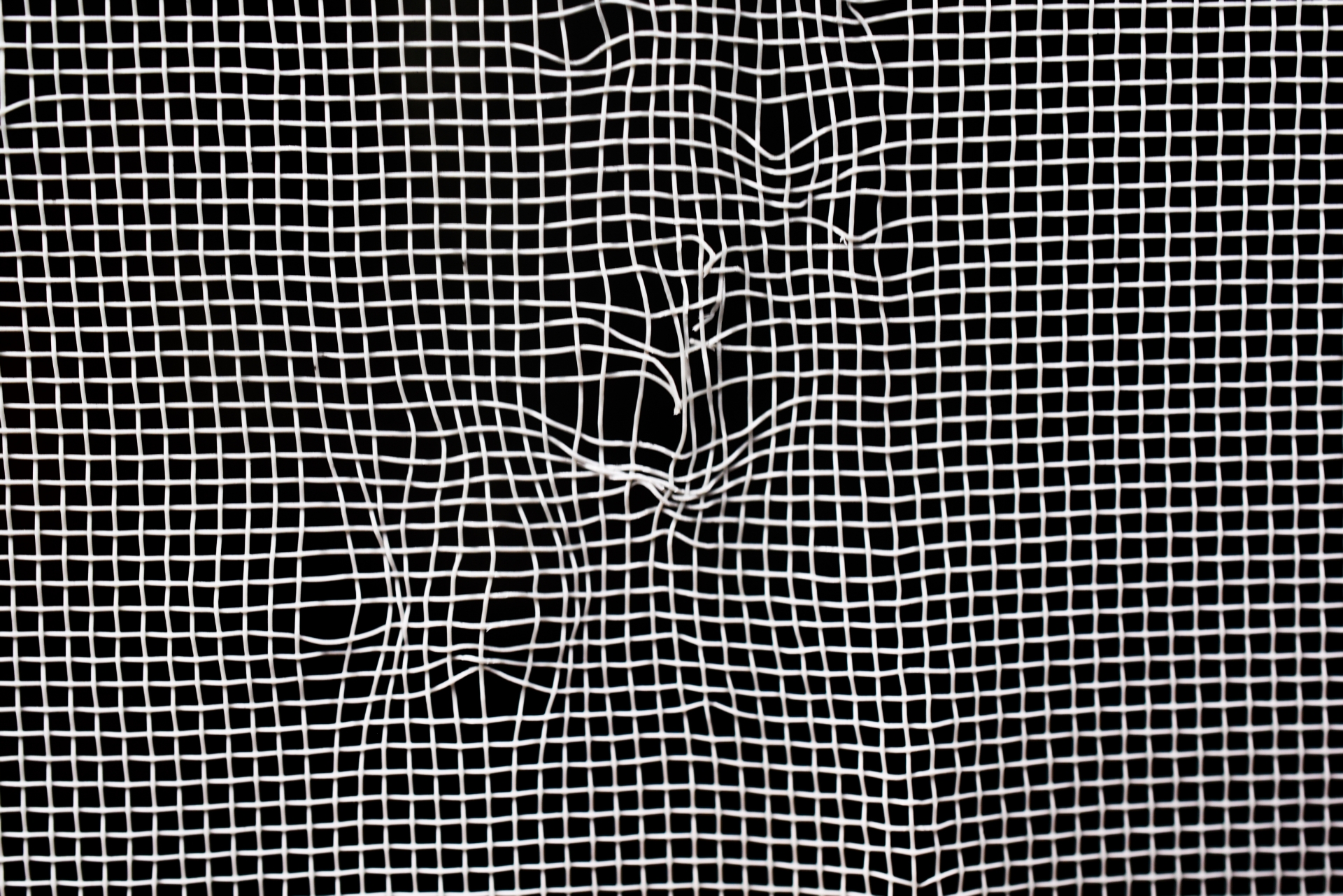 【網戸丸ごと交換の費用相場】知らないと損する！料金の目安と費用を抑えるポイント