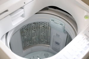 洗濯機の水が出ない原因と対処法|症状別チェックと自分でできる直し方
