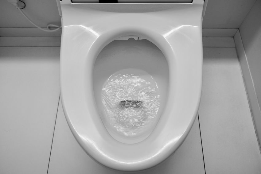 トイレやタンクの水が止まらない原因は?症状別に対処方法を解説